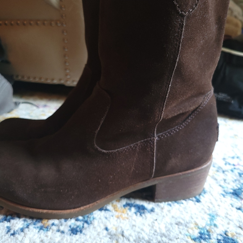 Ugh boots